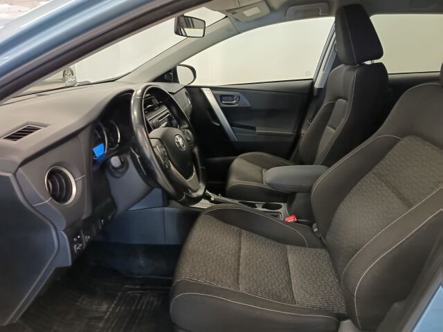 TOYOTA Auris 2015 Touring Sports 1,6 Valvematic Active Edition Multidrive S **FARKKU JOKA KESTÄÄ JA KESTÄÄ....