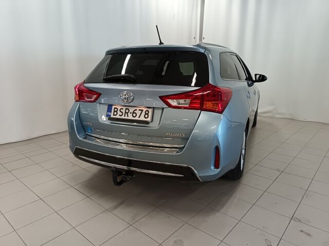 TOYOTA Auris 2015 Touring Sports 1,6 Valvematic Active Edition Multidrive S **FARKKU JOKA KESTÄÄ JA KESTÄÄ....