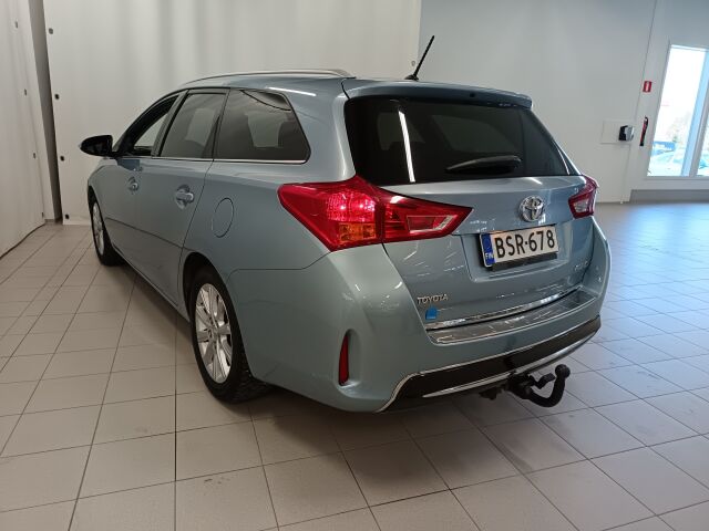 TOYOTA Auris 2015 Touring Sports 1,6 Valvematic Active Edition Multidrive S **FARKKU JOKA KESTÄÄ JA KESTÄÄ....