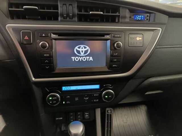 TOYOTA Auris 2015 Touring Sports 1,6 Valvematic Active Edition Multidrive S **FARKKU JOKA KESTÄÄ JA KESTÄÄ....