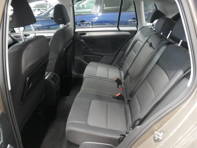 VOLKSWAGEN Golf Sportsvan 2015 Comfortline 1,2 TSI 81 kW (110 hv) BlueMotion Technology DSG-automaatti