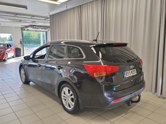 KIA cee'd 2015 1,6 ISG EX SW EcoDynamics  * Vetokoukku, Navi *