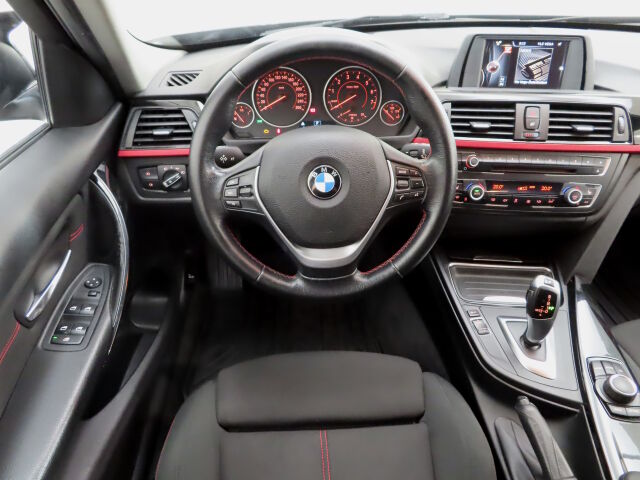 BMW 320 2015 F31 Touring 320i TwinPower Turbo A xSport Edition