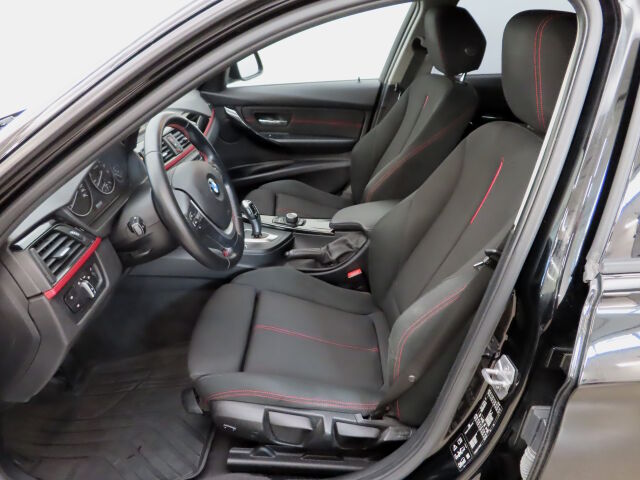 BMW 320 2015 F31 Touring 320i TwinPower Turbo A xSport Edition