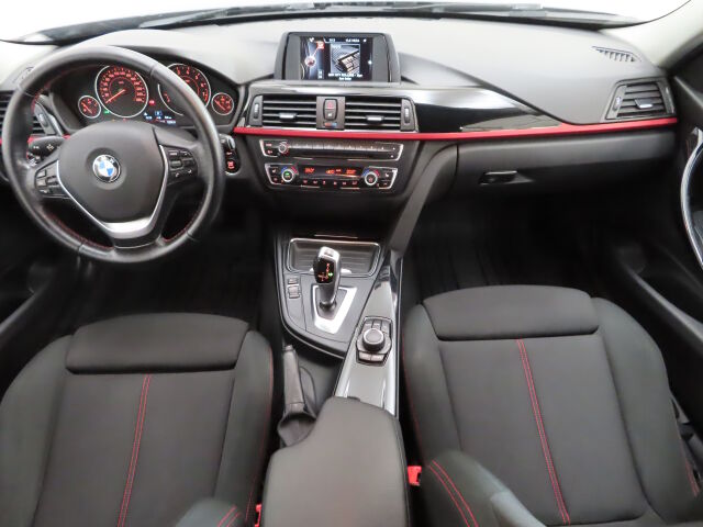 BMW 320 2015 F31 Touring 320i TwinPower Turbo A xSport Edition