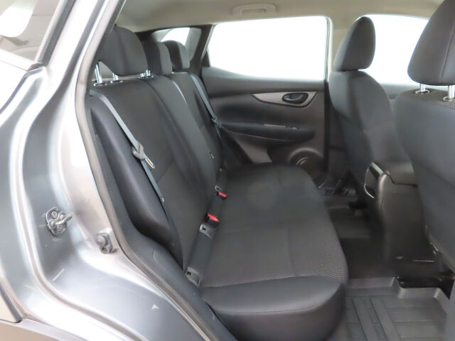 Nissan Qashqai 2015 DIG-T 115 Visia 2WD 6M/T