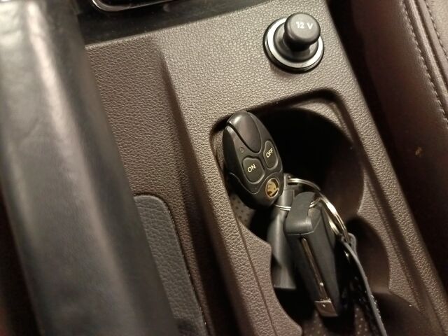 SKODA Octavia 2015 Combi 2,0 TDI 184 4x4 L&K DSG Autom.**HIENO NELIKKO HUIPPUVARUSTEILLA*