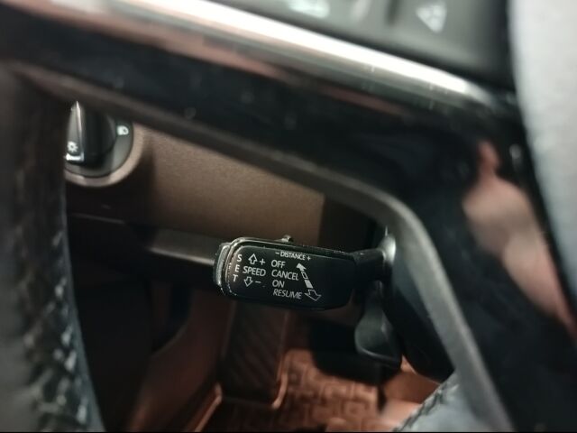 SKODA Octavia 2015 Combi 2,0 TDI 184 4x4 L&K DSG Autom.**HIENO NELIKKO HUIPPUVARUSTEILLA*