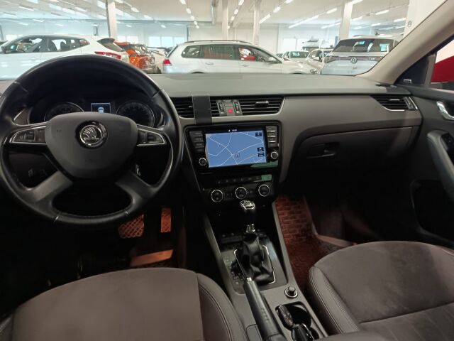 SKODA Octavia 2015 Combi 2,0 TDI 184 4x4 L&K DSG Autom.**HIENO NELIKKO HUIPPUVARUSTEILLA*