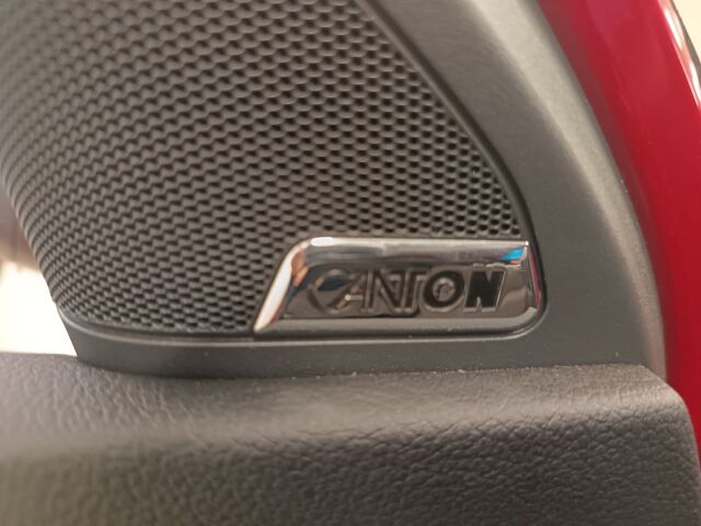 SKODA Octavia 2015 Combi 2,0 TDI 184 4x4 L&K DSG Autom.**HIENO NELIKKO HUIPPUVARUSTEILLA*