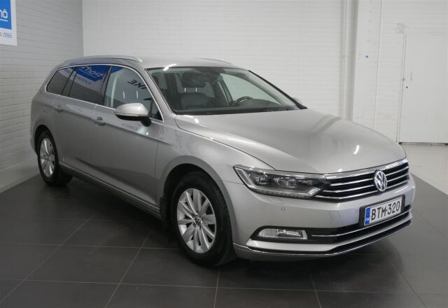 VOLKSWAGEN Passat 2015 Variant Highline 2,0 TDI 110 kW (150 hv) DSG-automaatti
