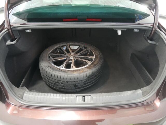 VOLKSWAGEN Passat 2015 Sedan Highline 1,4 TSI 110 kW (150 hv) ACT DSG-automaatti