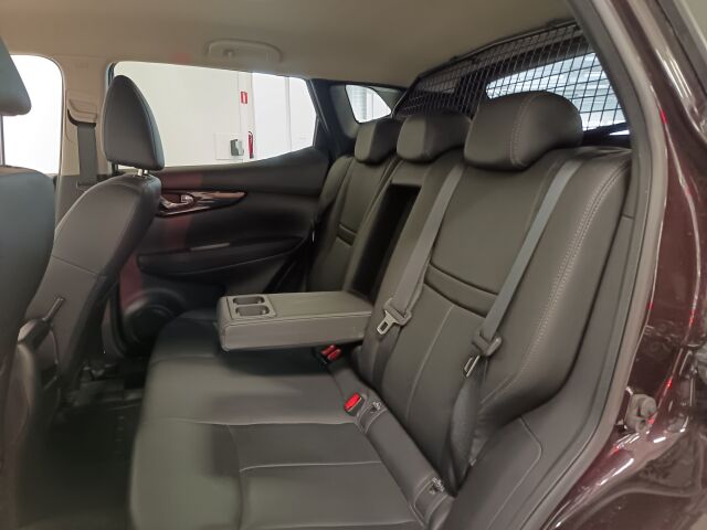 Nissan Qashqai 2016 DIG-T 163 Business 360 2WD 6M/T E6 17" Leather