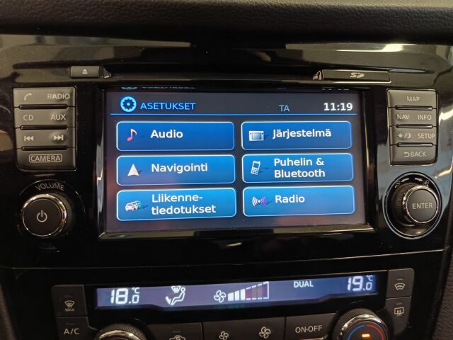 Nissan Qashqai 2016 DIG-T 163 Business 360 2WD 6M/T E6 17" Leather