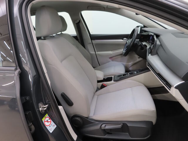 Volkswagen Golf 2022 Variant Comfort Business 1,0 eTSI (MHEV) 81 kW DSG-automaatti