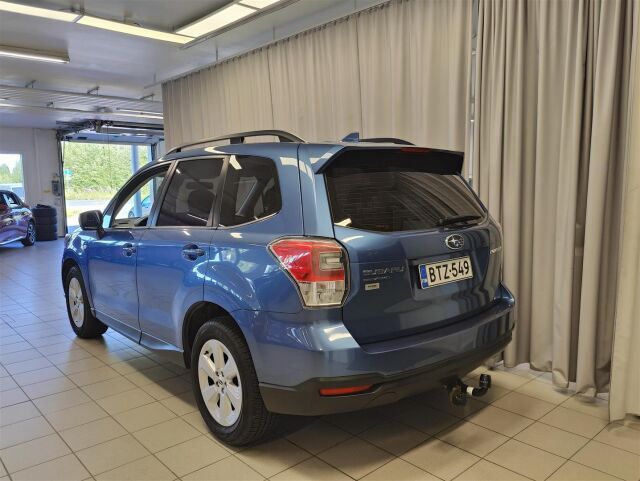 SUBARU Forester 2016 2,0i X CVT