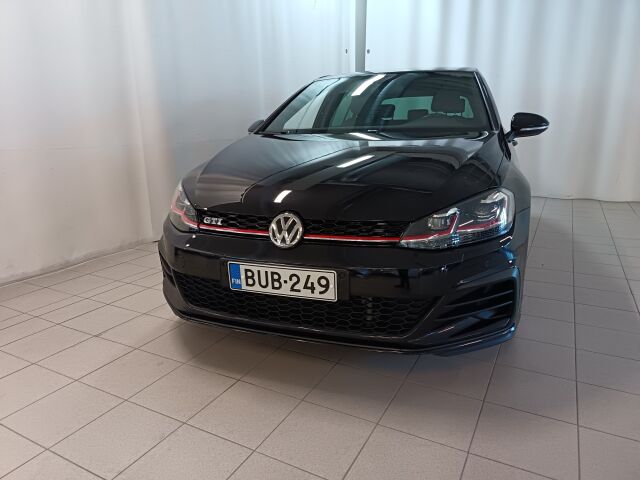 VOLKSWAGEN Golf 2017 GTI 2,0 TSI 169 kW (230 hv) DSG-aut. **NYT ON HARVINAISTA HERKKUA**