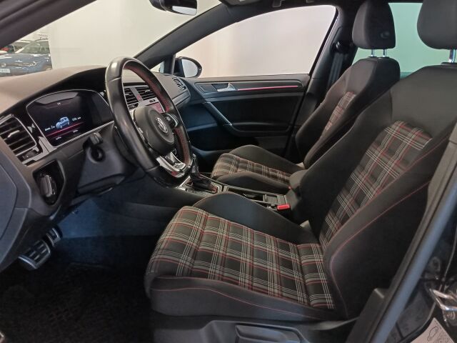 VOLKSWAGEN Golf 2017 GTI 2,0 TSI 169 kW (230 hv) DSG-aut. **NYT ON HARVINAISTA HERKKUA**