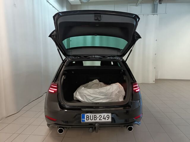 VOLKSWAGEN Golf 2017 GTI 2,0 TSI 169 kW (230 hv) DSG-aut. **NYT ON HARVINAISTA HERKKUA**