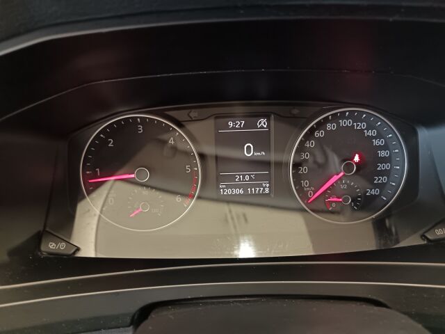 VOLKSWAGEN Transporter 2017 umpipakettiauto Pitkä 2,0 TDI 150kW 4Motion DSG (FI17)
