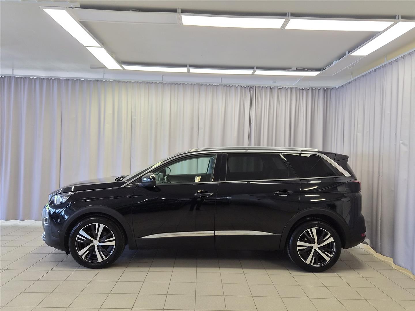 Peugeot 5008 2017, kuva 3/20