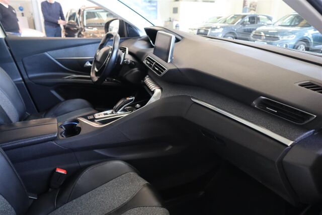 PEUGEOT 5008 2018 Allure BlueHDi 120 Automaatti