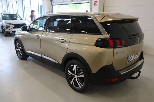 PEUGEOT 5008 2018 Allure BlueHDi 120 Automaatti