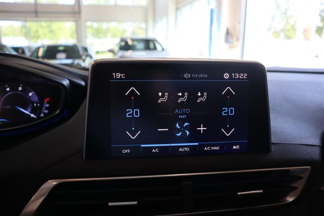 PEUGEOT 5008 2018 Allure BlueHDi 120 Automaatti