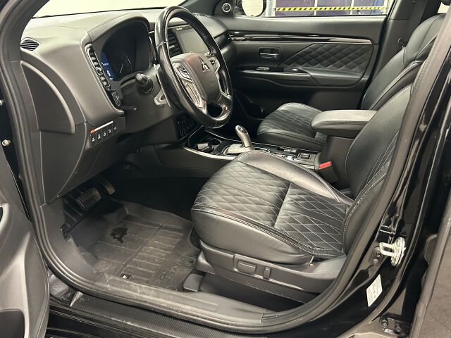 MITSUBISHI Outlander PHEV 2018 Instyle 4WD 5P