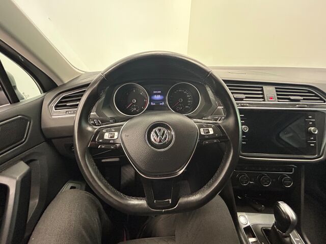 VOLKSWAGEN Tiguan 2018 Comfortline 2,0 TDI SCR 110 kW (150 hv) 4MOTION DSG-automaatti Football Edition