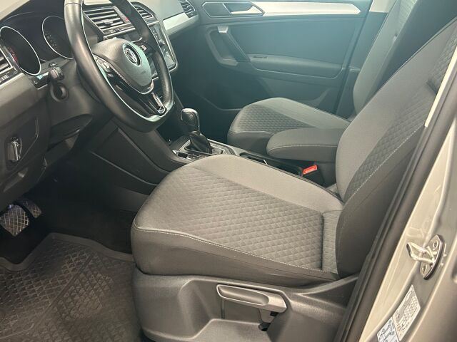 VOLKSWAGEN Tiguan 2018 Comfortline 2,0 TDI SCR 110 kW (150 hv) 4MOTION DSG-automaatti Football Edition