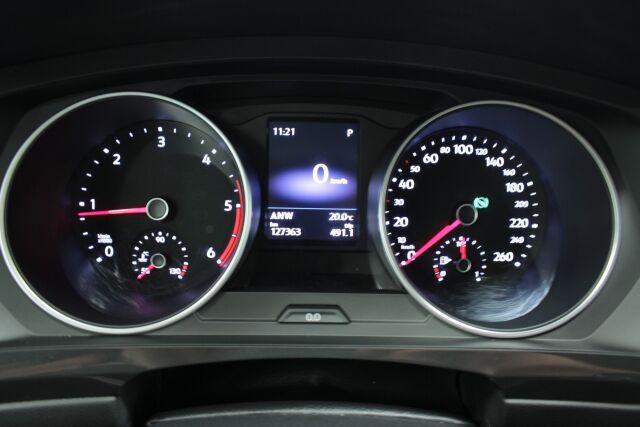 VOLKSWAGEN Tiguan 2018 Comfortline 2,0 TDI SCR 110 kW (150 hv) 4MOTION DSG-automaatti Football Edition