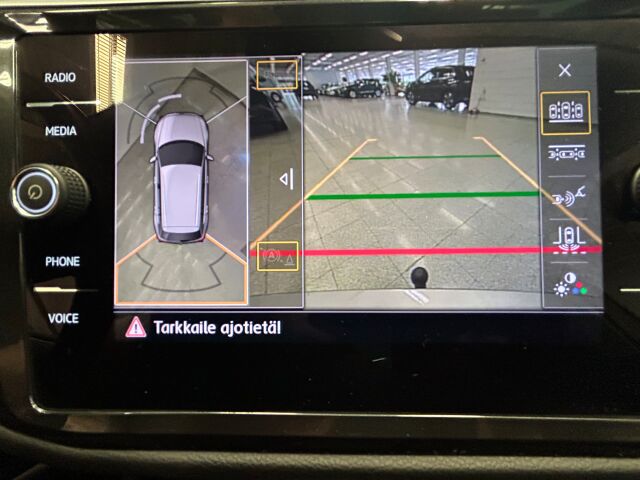 VOLKSWAGEN Tiguan 2018 Comfortline 2,0 TDI SCR 110 kW (150 hv) 4MOTION DSG-automaatti Football Edition
