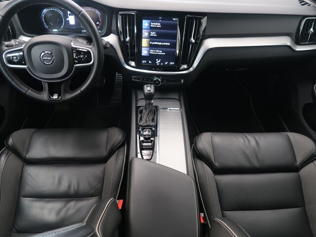 Volvo V60 2019 D4 AWD R-Design aut