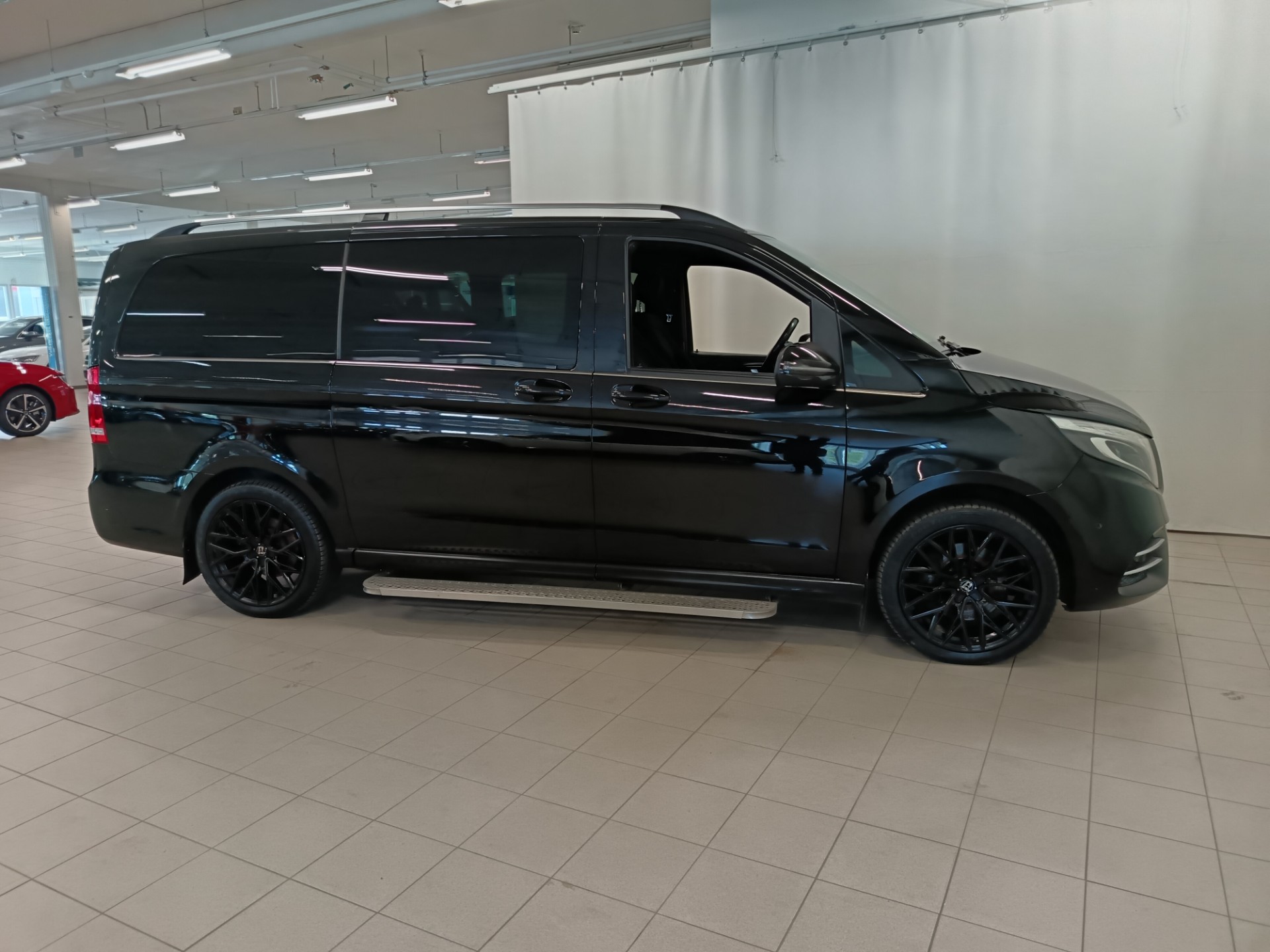 Mercedes-Benz V 2018, kuva 7/37