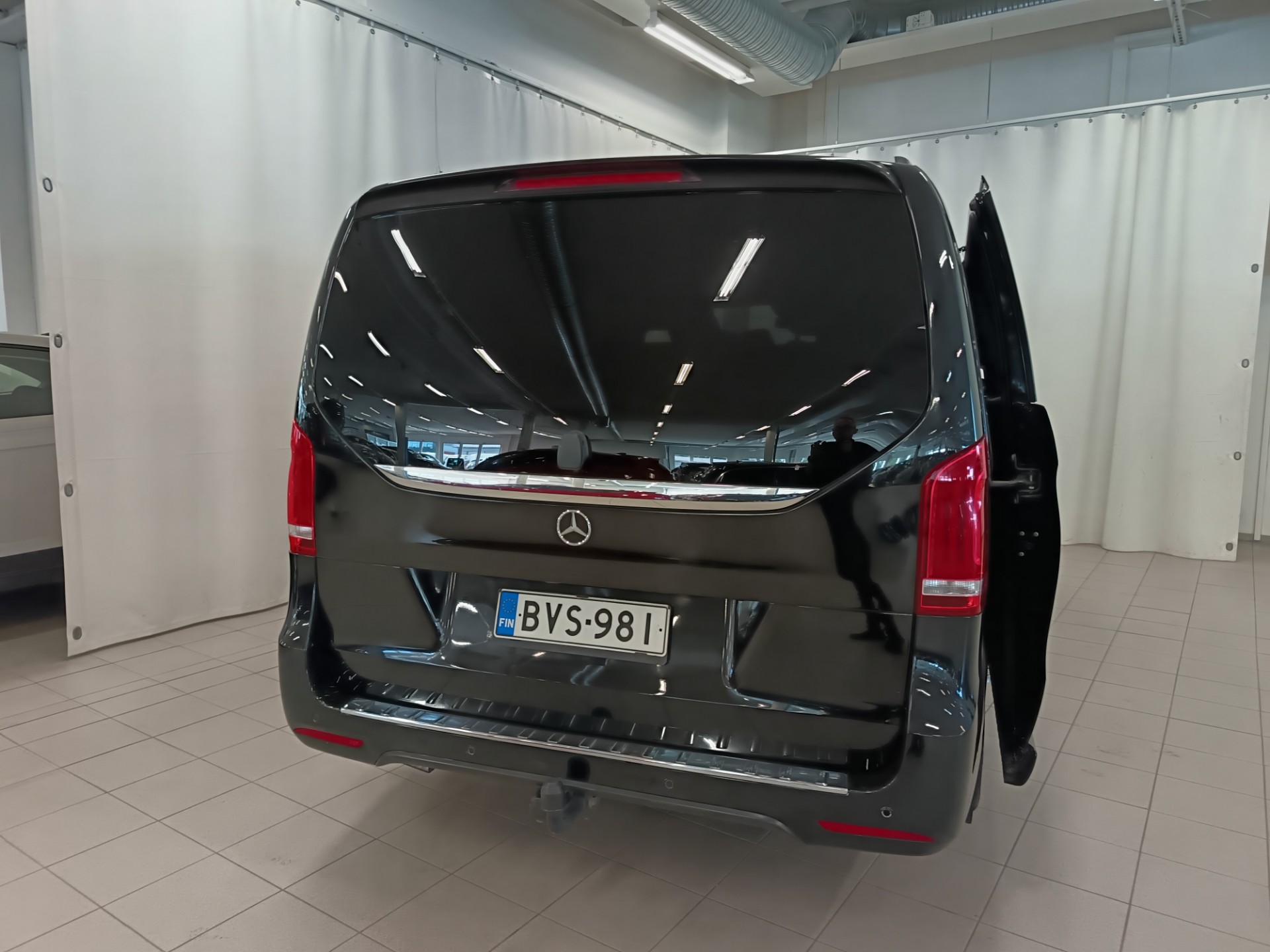 Mercedes-Benz V 2018, kuva 6/37
