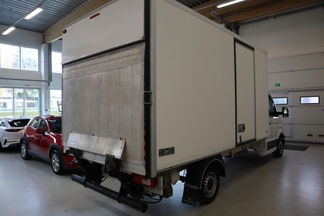 VOLKSWAGEN Crafter 2019 35 alusta 2,0 TDI 103 kW, 4490