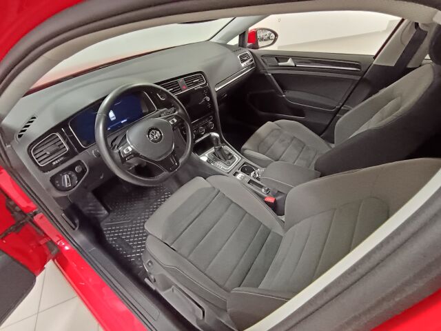 VOLKSWAGEN Golf 2019 Variant Highline 1,5 TSI EVO 110 kW (150 hv) DSG-automaatti