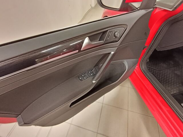 VOLKSWAGEN Golf 2019 Variant Highline 1,5 TSI EVO 110 kW (150 hv) DSG-automaatti