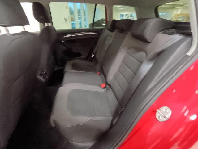 VOLKSWAGEN Golf 2019 Variant Highline 1,5 TSI EVO 110 kW (150 hv) DSG-automaatti