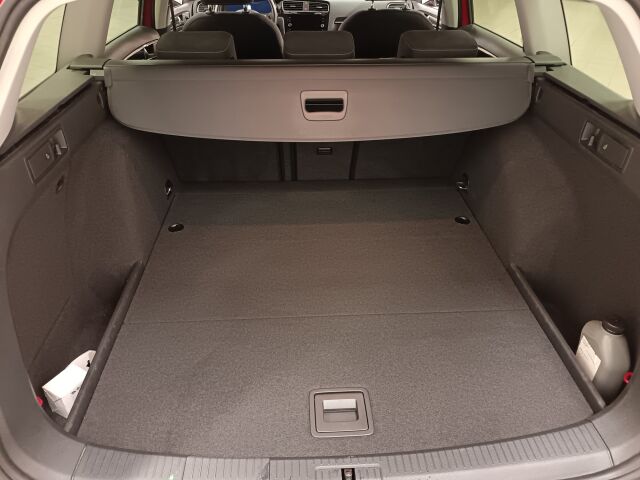 VOLKSWAGEN Golf 2019 Variant Highline 1,5 TSI EVO 110 kW (150 hv) DSG-automaatti