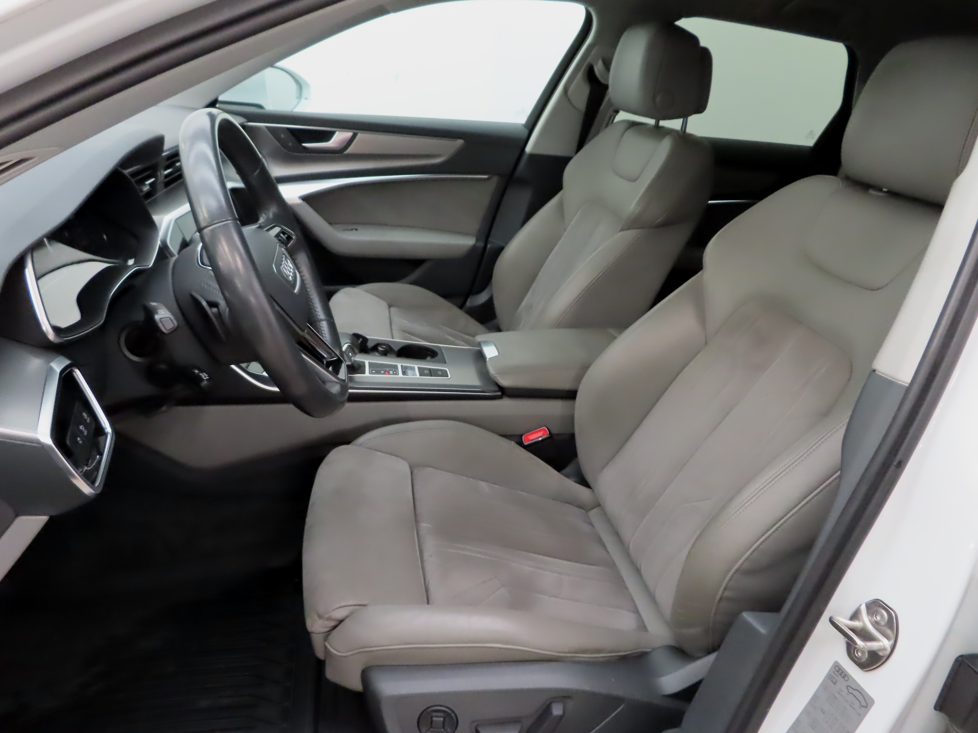 Audi A6 2019, kuva 6/10