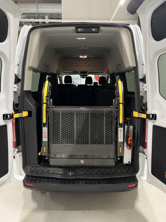 FORD Transit Custom 2019 2.0TDCi 170HV AUT LECTICA 1+8H SIS ALV *ESTEETÖN / PYÖRÄTUOLI HISSI* SÄHKÖ OVI *