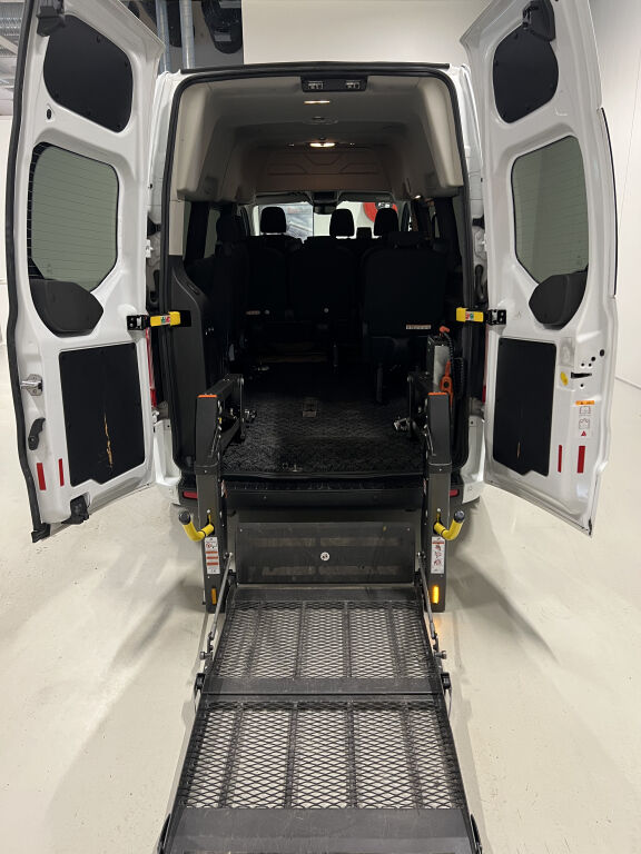 FORD Transit Custom 2019 2.0TDCi 170HV AUT LECTICA 1+8H SIS ALV *ESTEETÖN / PYÖRÄTUOLI HISSI* SÄHKÖ OVI *