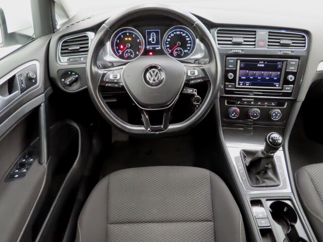 Volkswagen Golf 2019 Trendline 1,0 TSI 63 kW (85 hv)