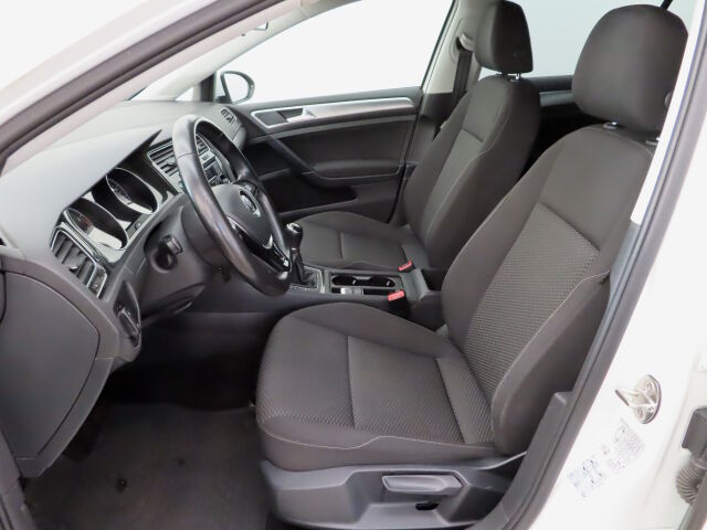 Volkswagen Golf 2019 Trendline 1,0 TSI 63 kW (85 hv)