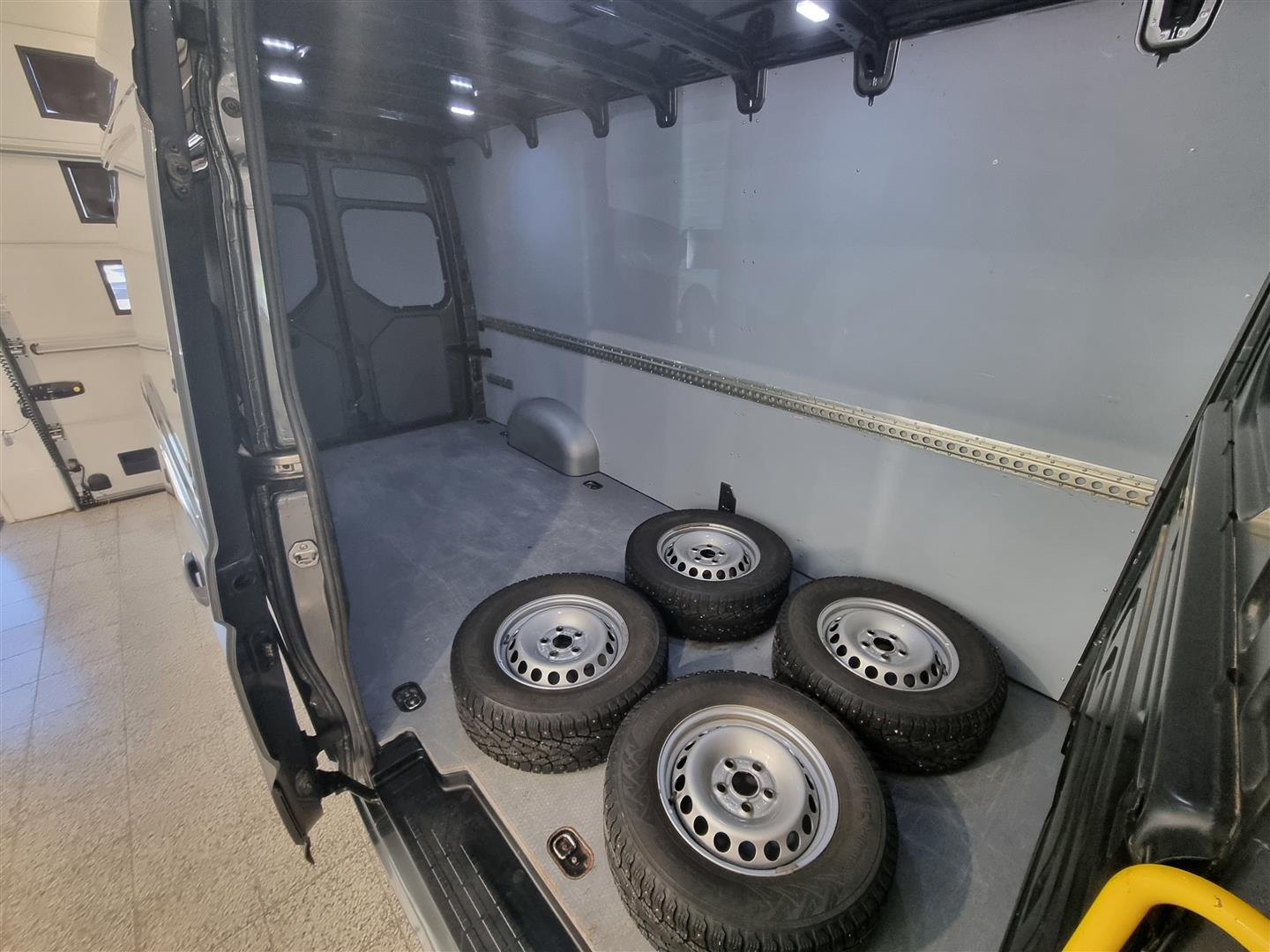 Volkswagen Crafter 2020, kuva 7/19
