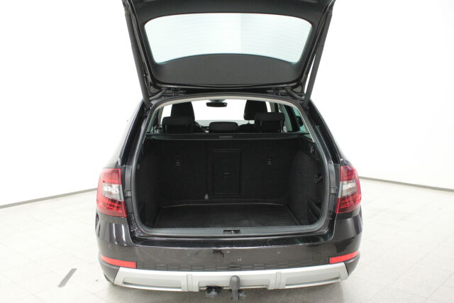 SKODA Octavia 2019 Combi 2,0 TSI 190 4x4 Scout BusinessLine DSG Autom.