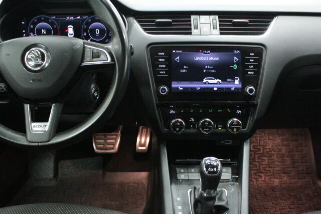 SKODA Octavia 2019 Combi 2,0 TSI 190 4x4 Scout BusinessLine DSG Autom.