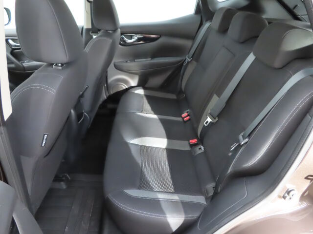 Nissan Qashqai 2019 DIG-T 140 Acenta 2WD 6M/T NNC Display